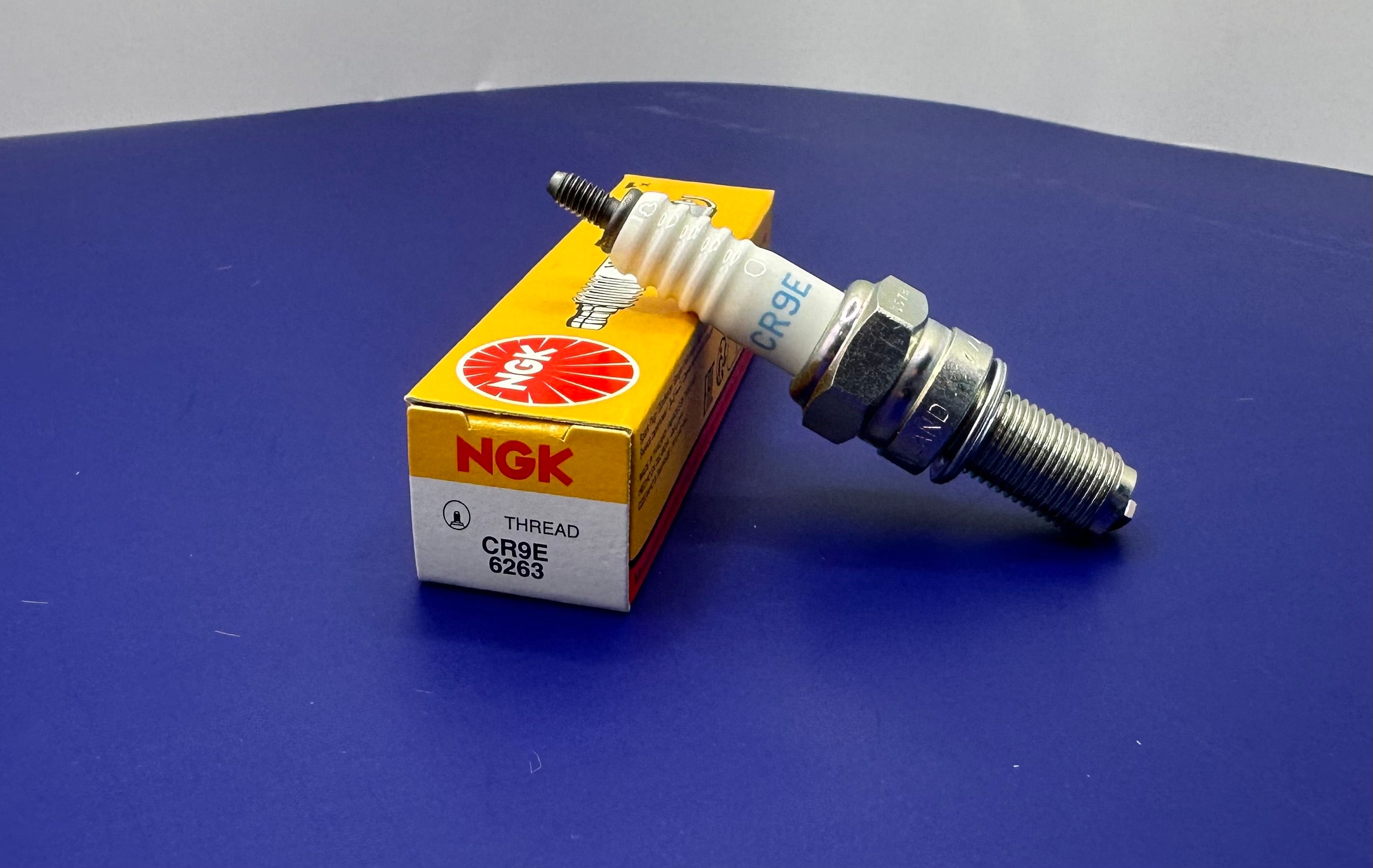CR9E Spark Plug - NGK