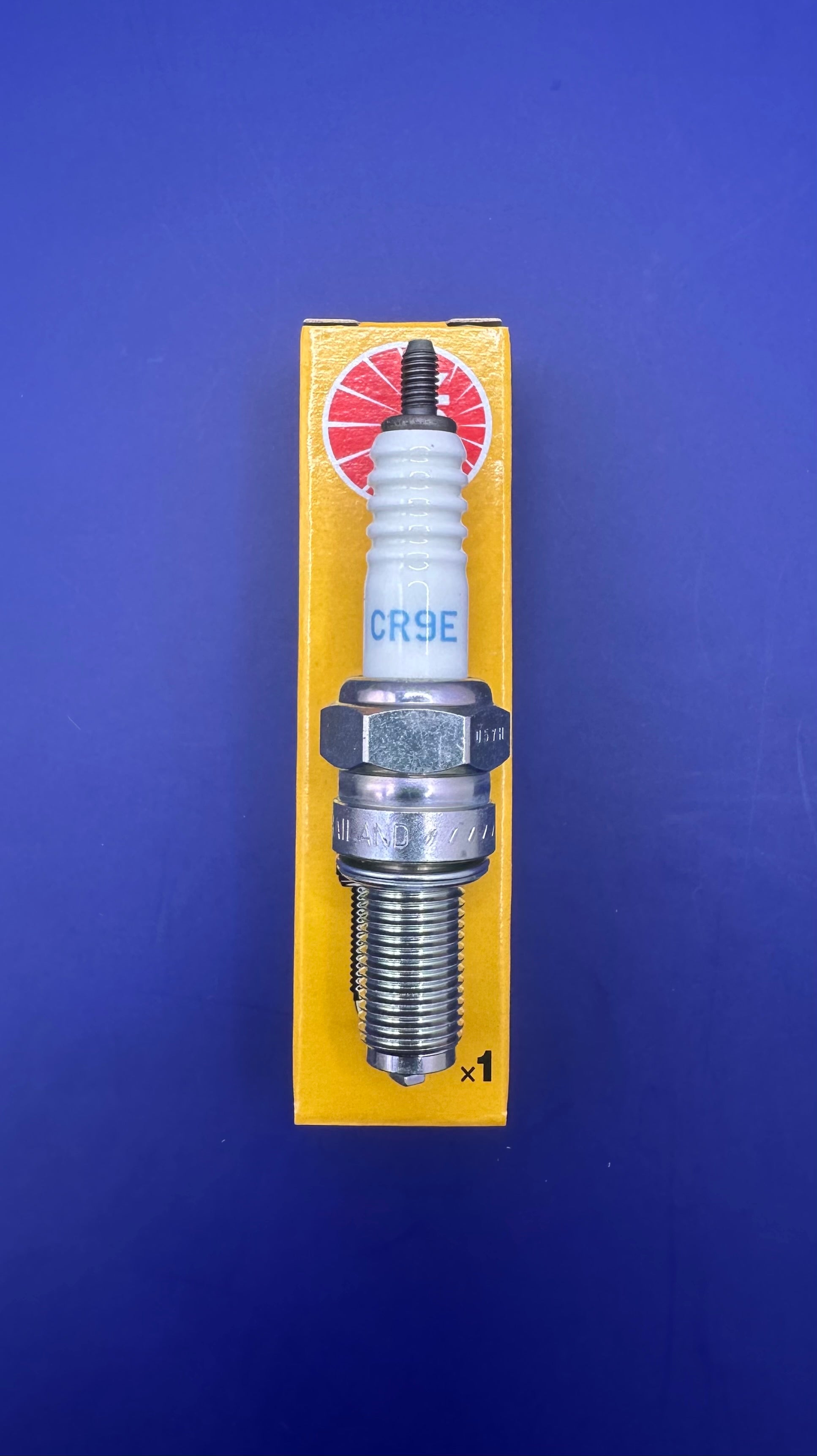 CR9E Spark Plug - NGK